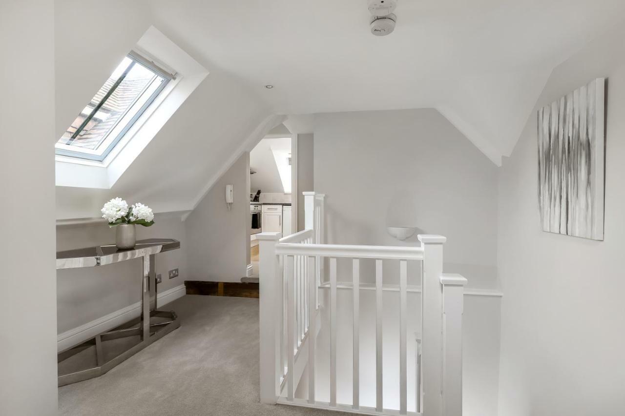 Gorgeous Apartment In The Centre Of Winchester Bagian luar foto